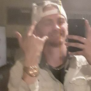 Meet your Posher, Wesley